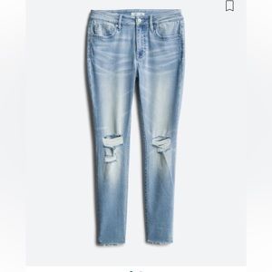 Vigoss Skinny, distressed, worn once, size 4, cropped hem